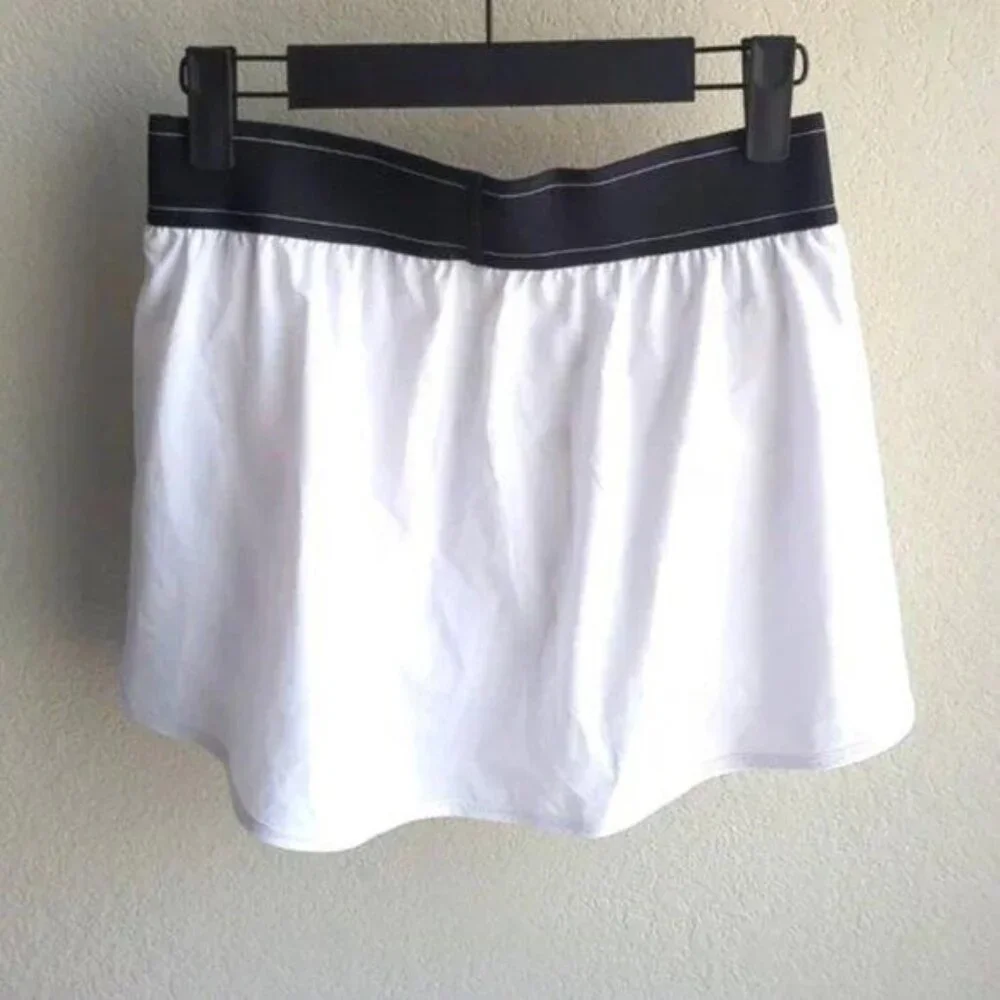 Alo Yoga Match Point Tennis Skirt & Medium & White NWOT